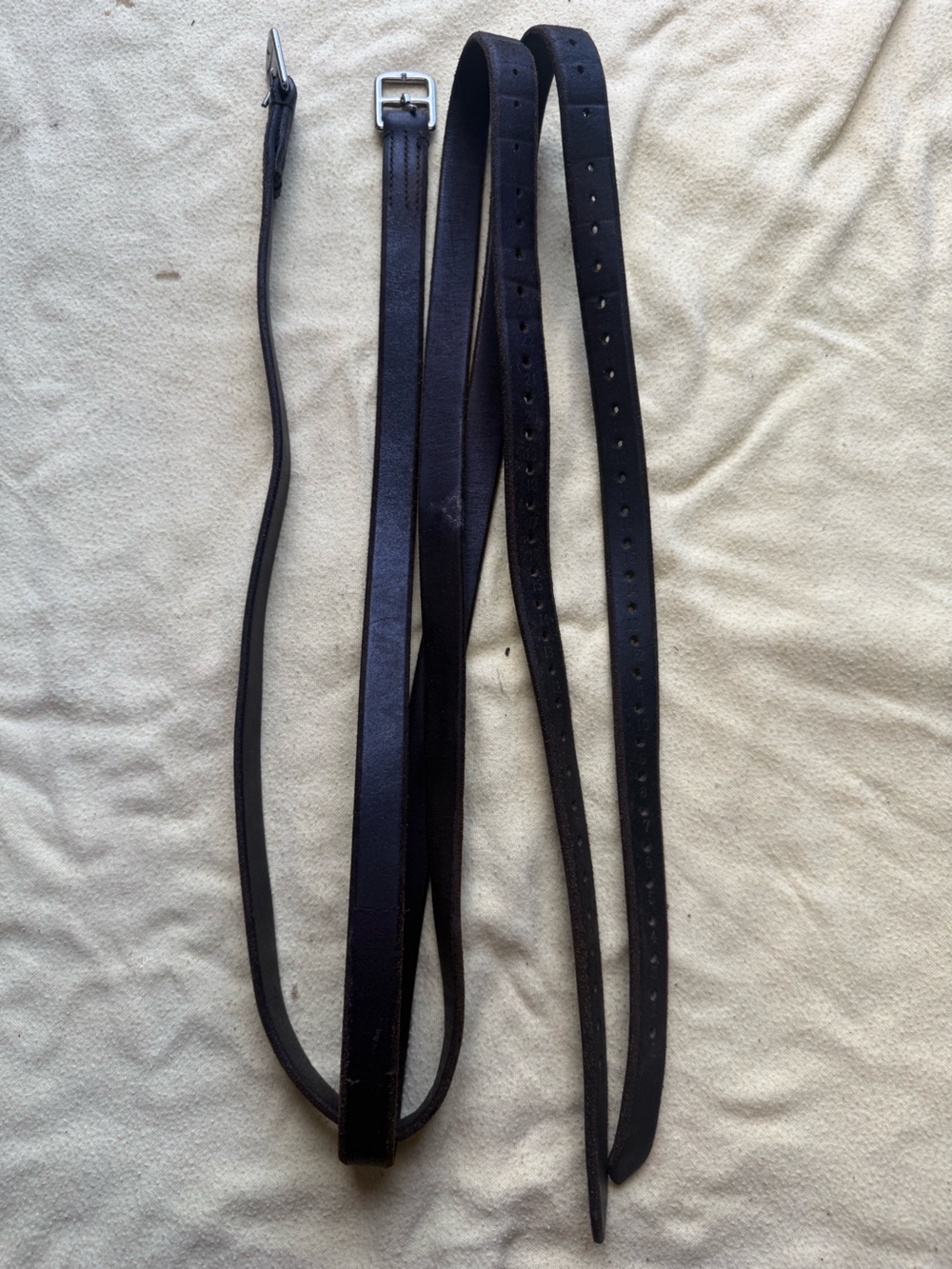 64” black stirrup leathers